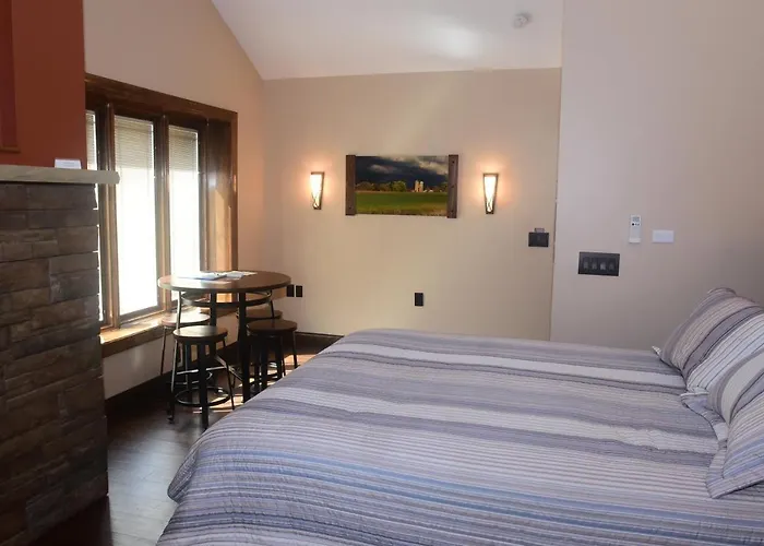 The Fields Of Eden Inn